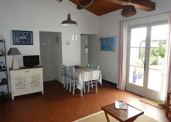 Villa Ba000-08b 3 Pièces- 6 Couchages Barbâtre